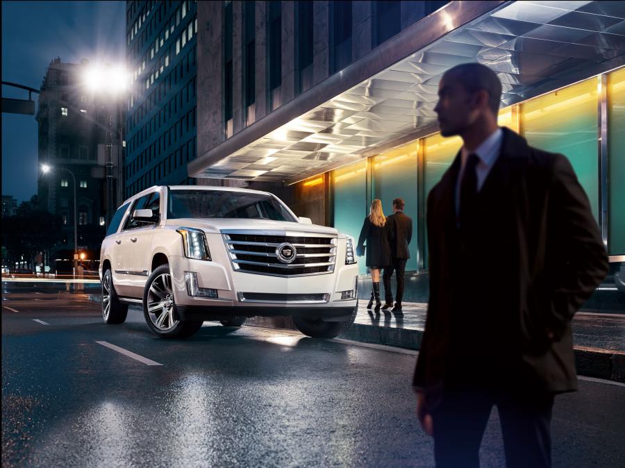  Cadillac Escalade ESV 2015 года  (фото 6 из 10)